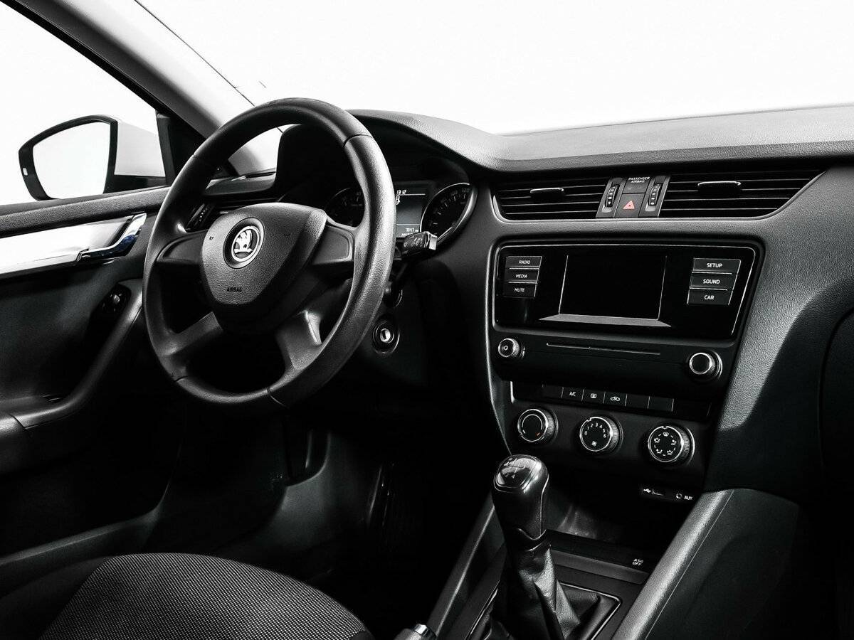 Купить Skoda Octavia с пробегом. Фото: #8