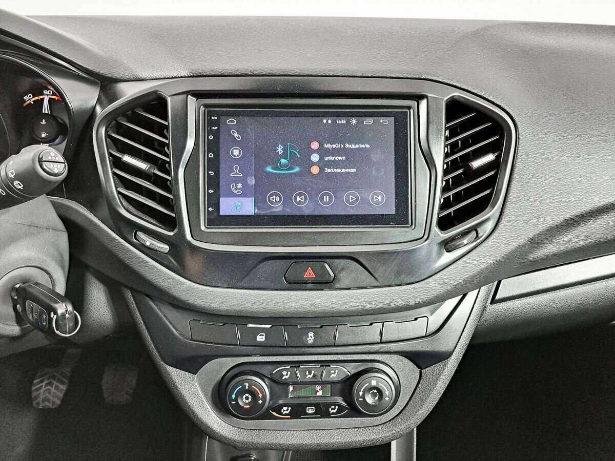 Купить Lada (ВАЗ) Vesta с пробегом. Фото: #12