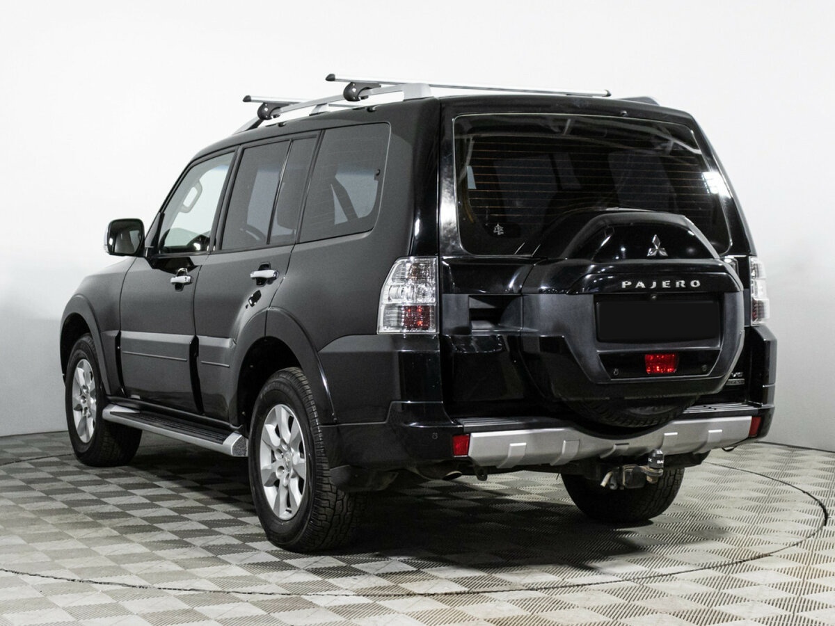 Купить Mitsubishi Pajero с пробегом. Фото: #5