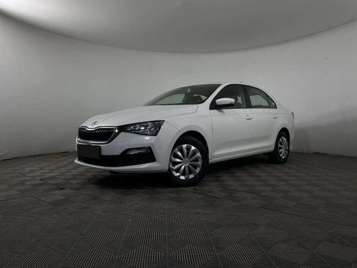 Купить Skoda Rapid с пробегом. Посмотреть фото