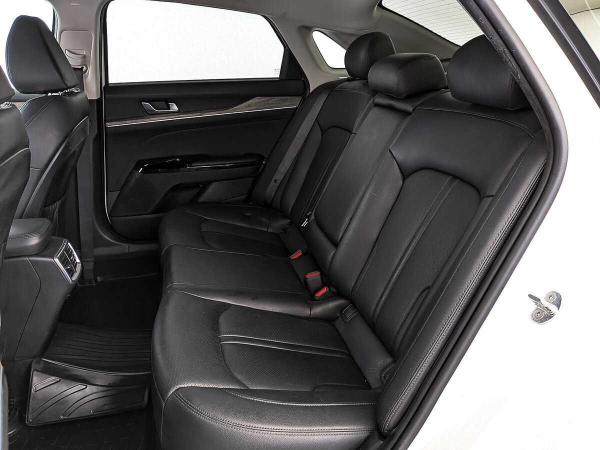 Купить Kia K5 с пробегом. Фото: #17