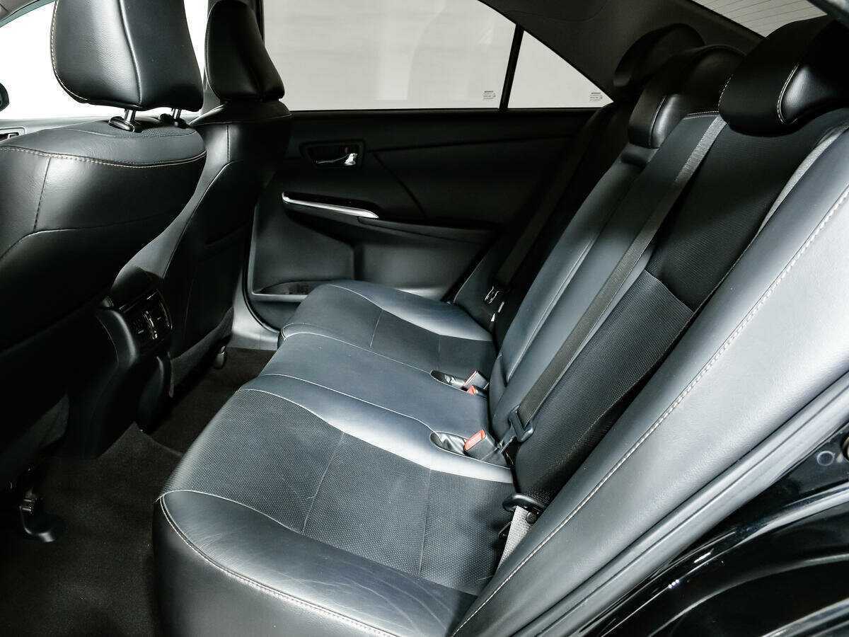 Купить Toyota Camry с пробегом. Фото: #10