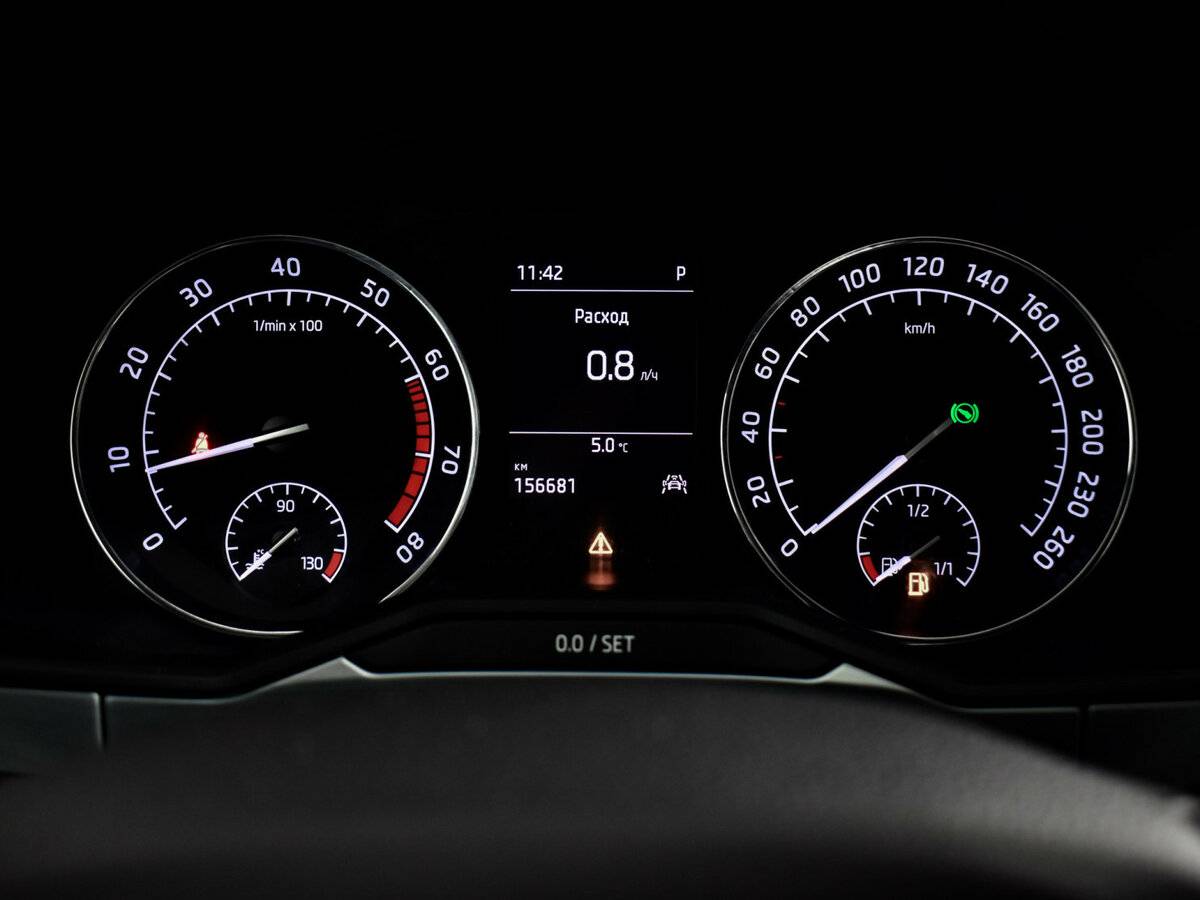 Купить Skoda Superb с пробегом. Фото: #18