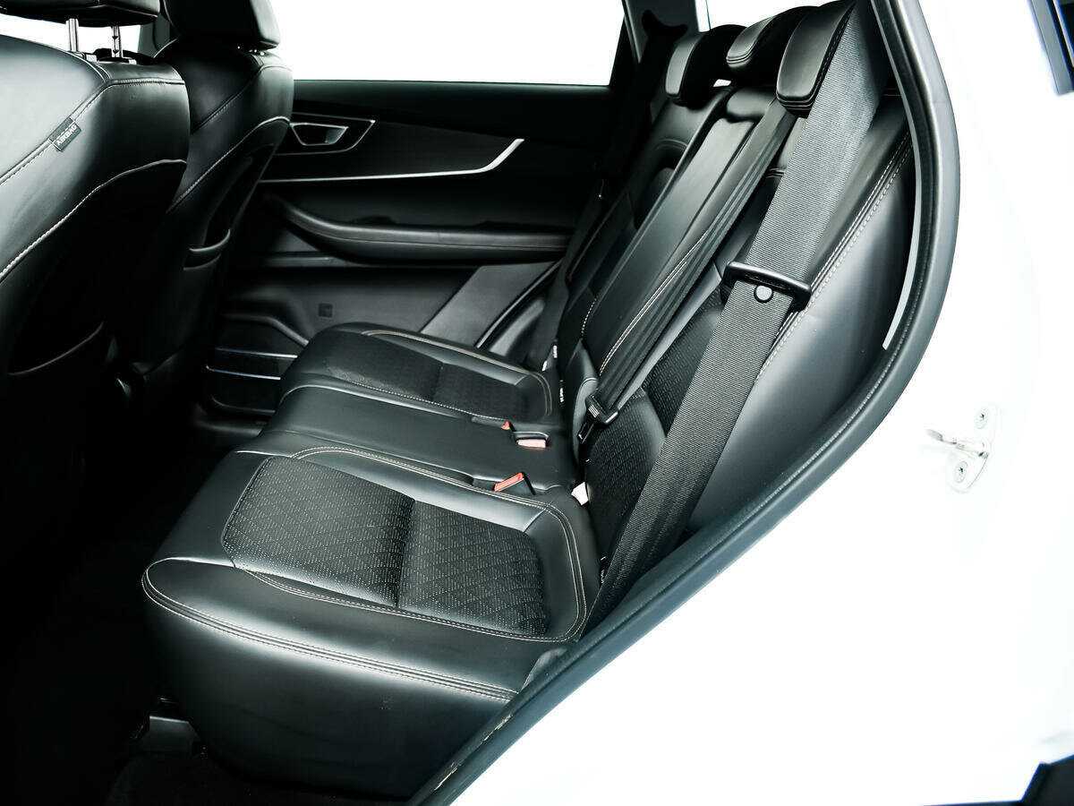 Купить Chery Tiggo 8 с пробегом. Фото: #9