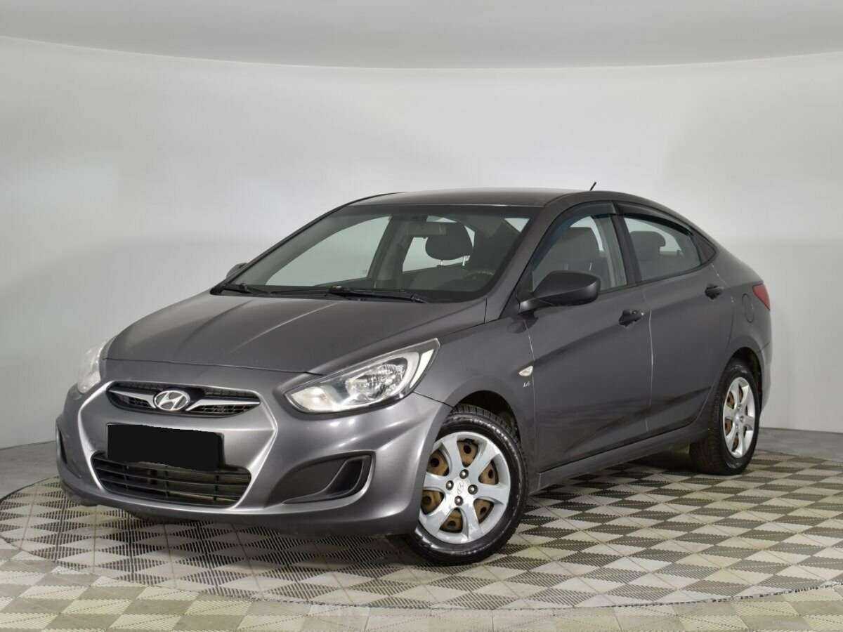 Купить Hyundai Solaris с пробегом. Фото: #0