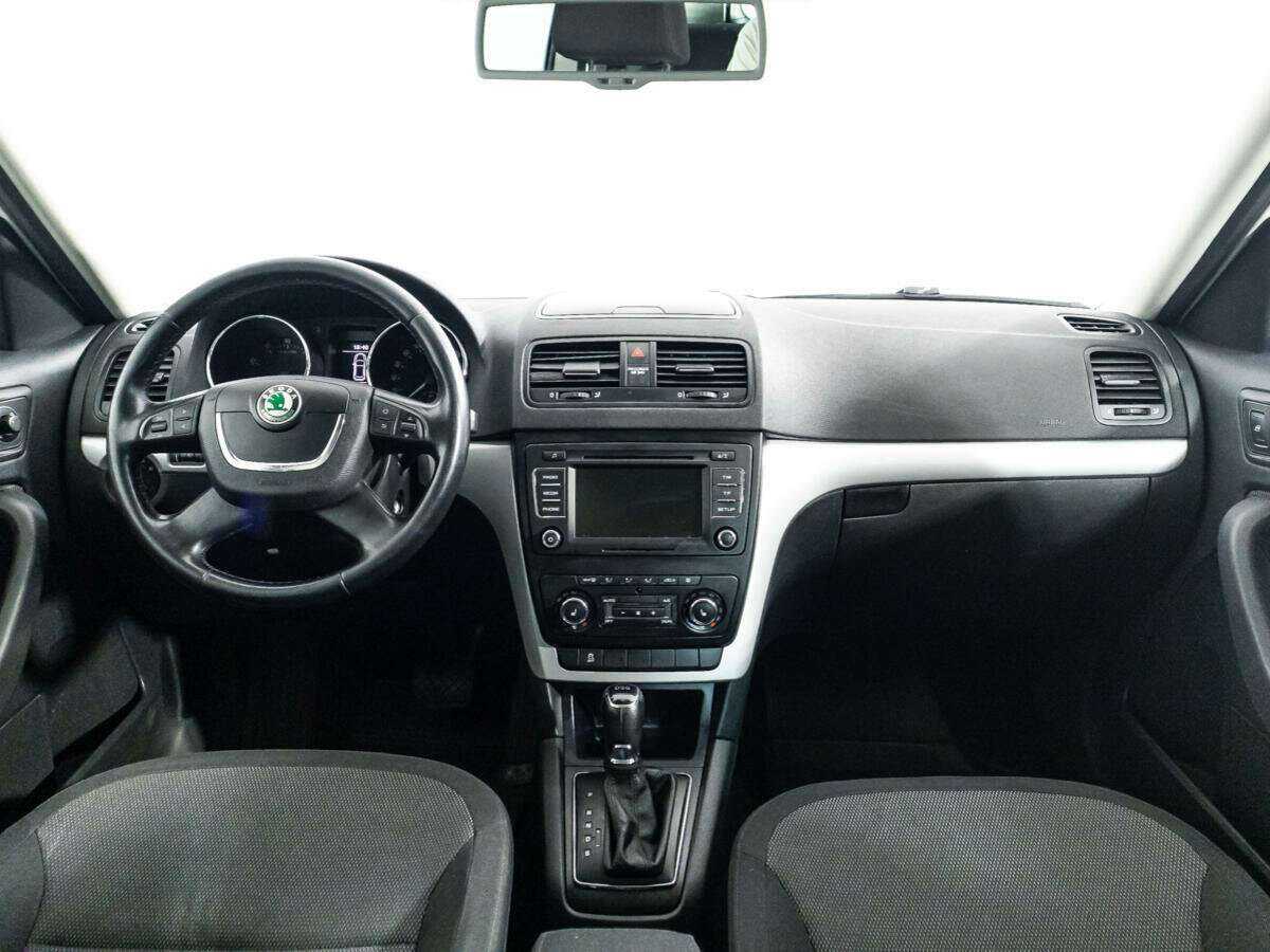 Купить Skoda Yeti с пробегом. Фото: #12