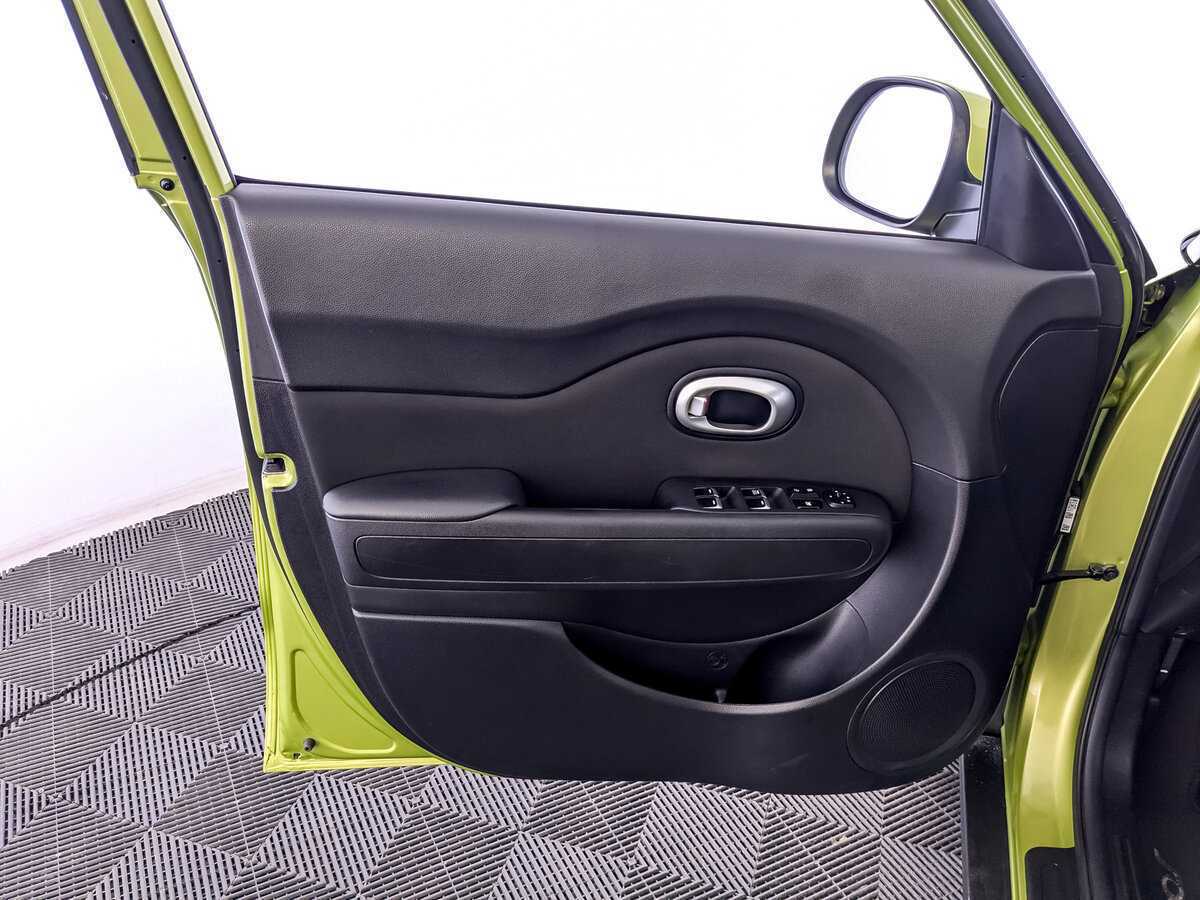 Купить Kia Soul с пробегом. Фото: #14