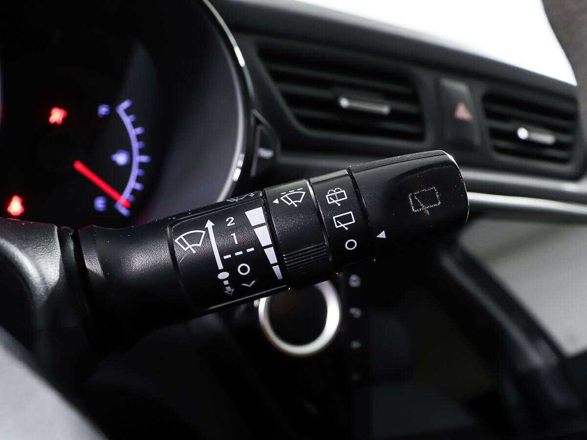 Купить Kia Rio с пробегом. Фото: #15