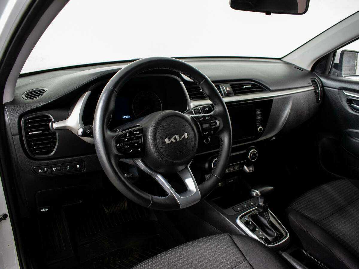 Купить Kia Rio с пробегом. Фото: #9