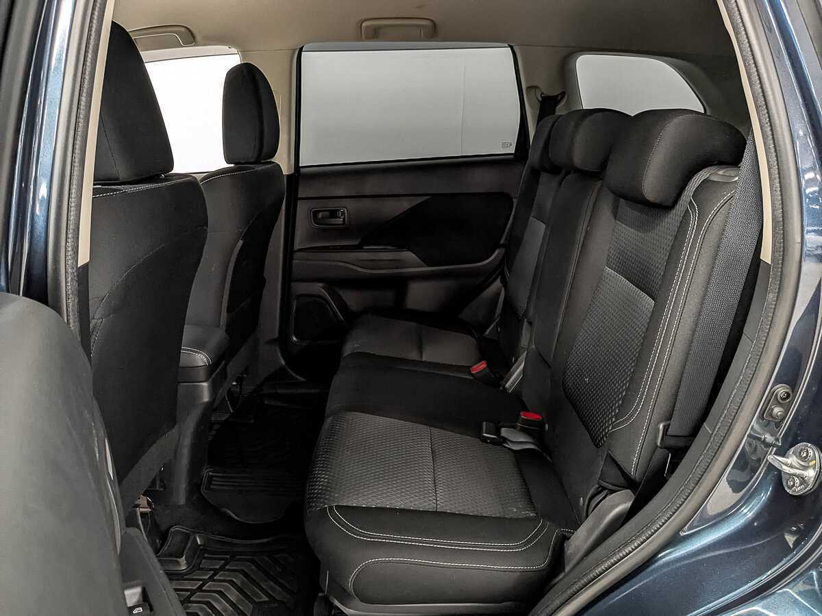 Купить Mitsubishi Outlander с пробегом. Фото: #15
