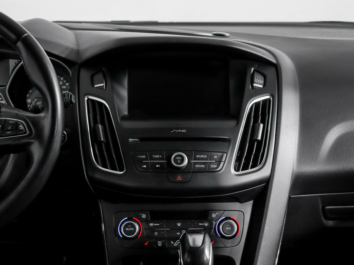 Купить Ford Focus с пробегом. Фото: #10