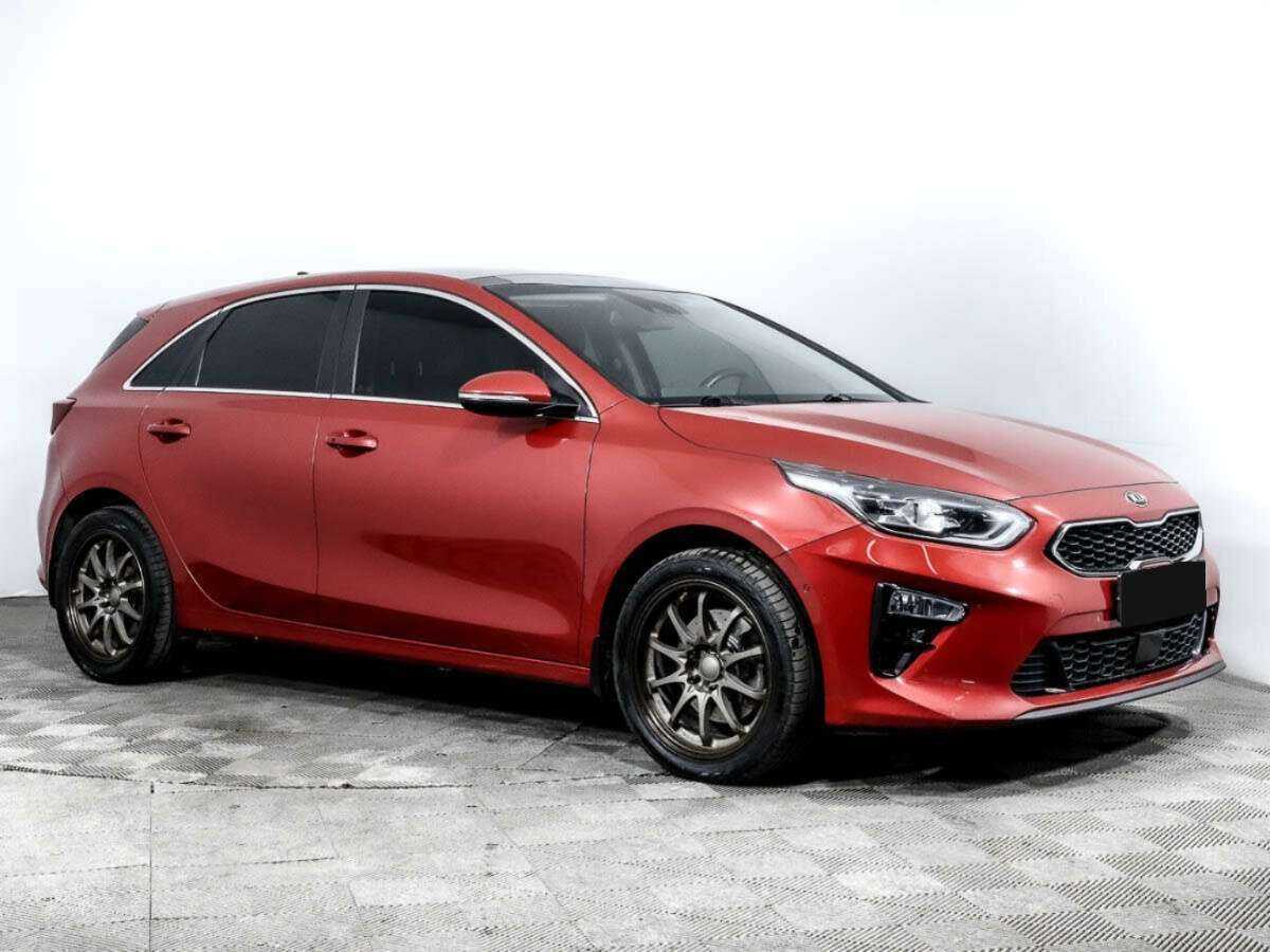 Купить Kia Ceed с пробегом. Фото: #2