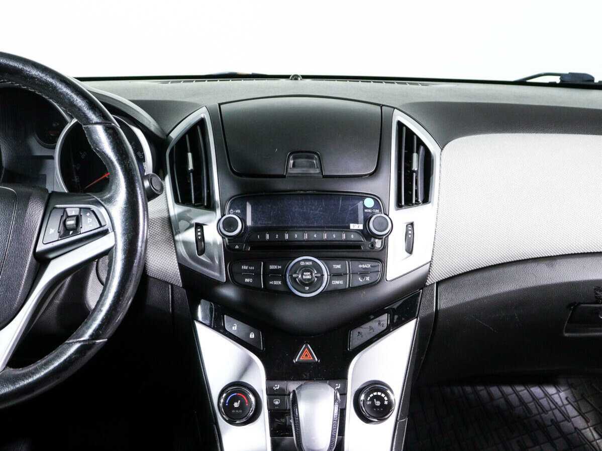 Купить Chevrolet Cruze с пробегом. Фото: #12