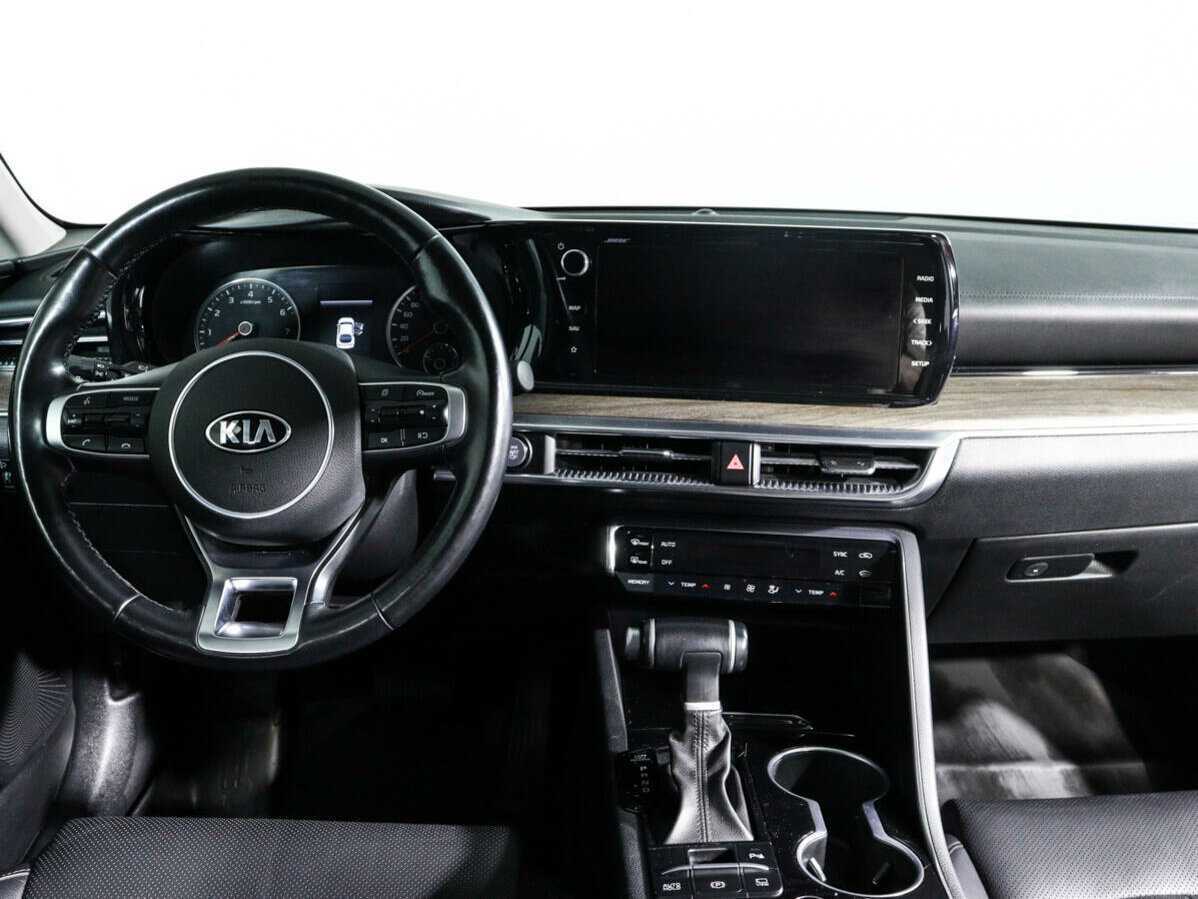Купить Kia K5 с пробегом. Фото: #9