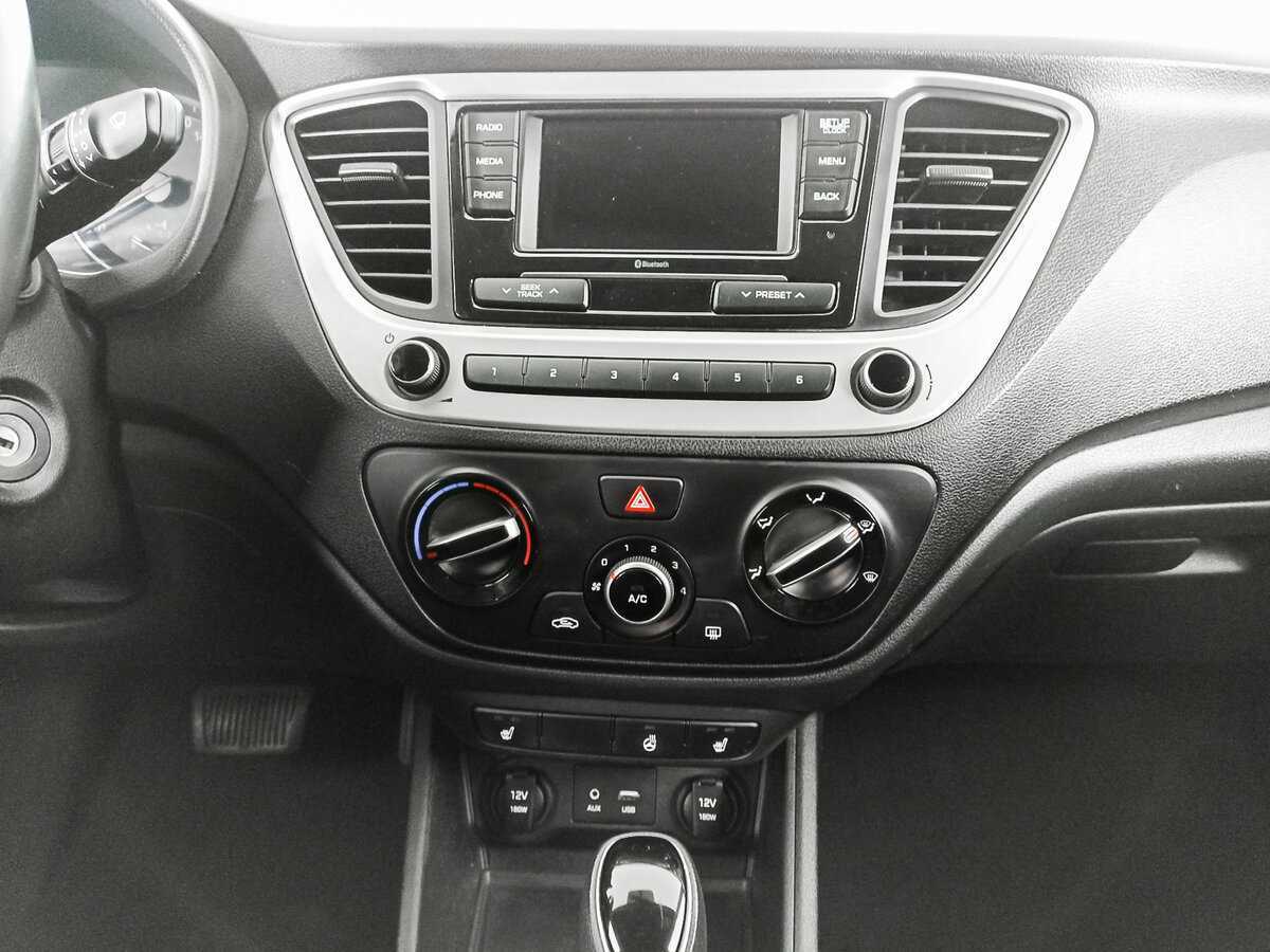 Купить Hyundai Solaris с пробегом. Фото: #12