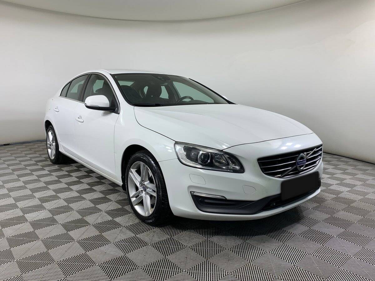 Купить Volvo S60 с пробегом. Фото: #2