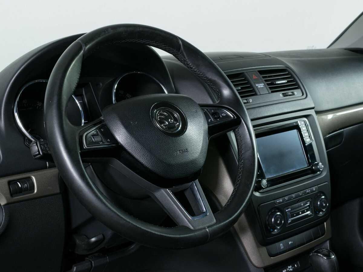 Купить Skoda Yeti с пробегом. Фото: #13