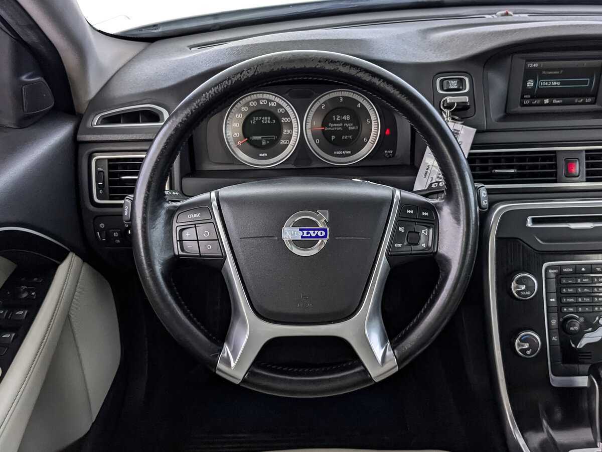 Купить Volvo XC70 с пробегом. Фото: #17