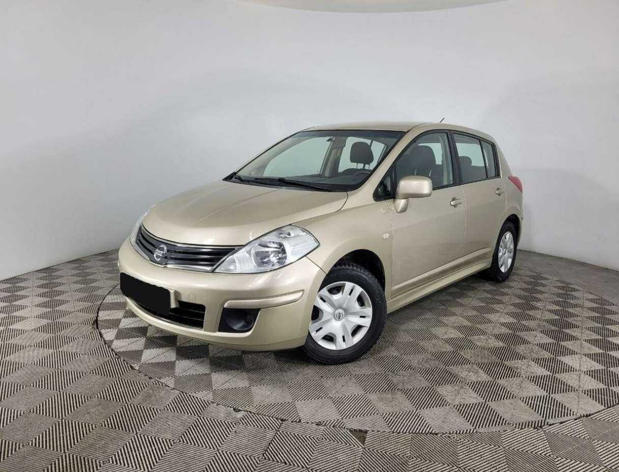 Купить Nissan Tiida с пробегом. Посмотреть фото