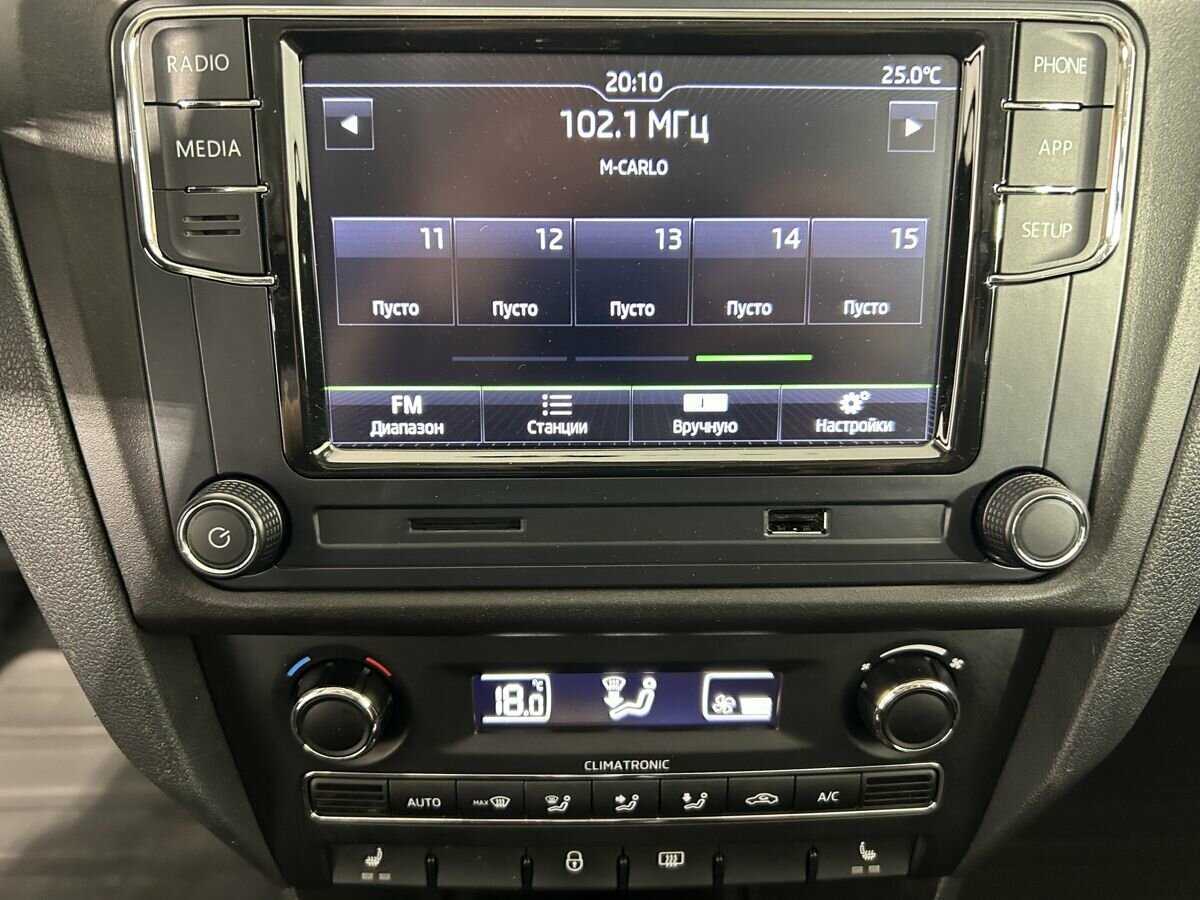 Купить Skoda Rapid с пробегом. Фото: #11