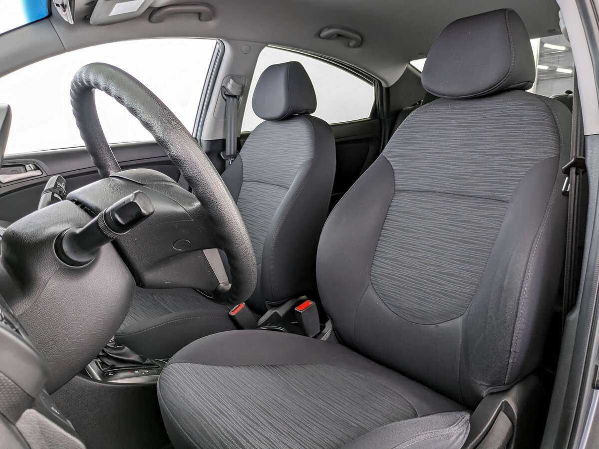 Купить Hyundai Solaris с пробегом. Фото: #15