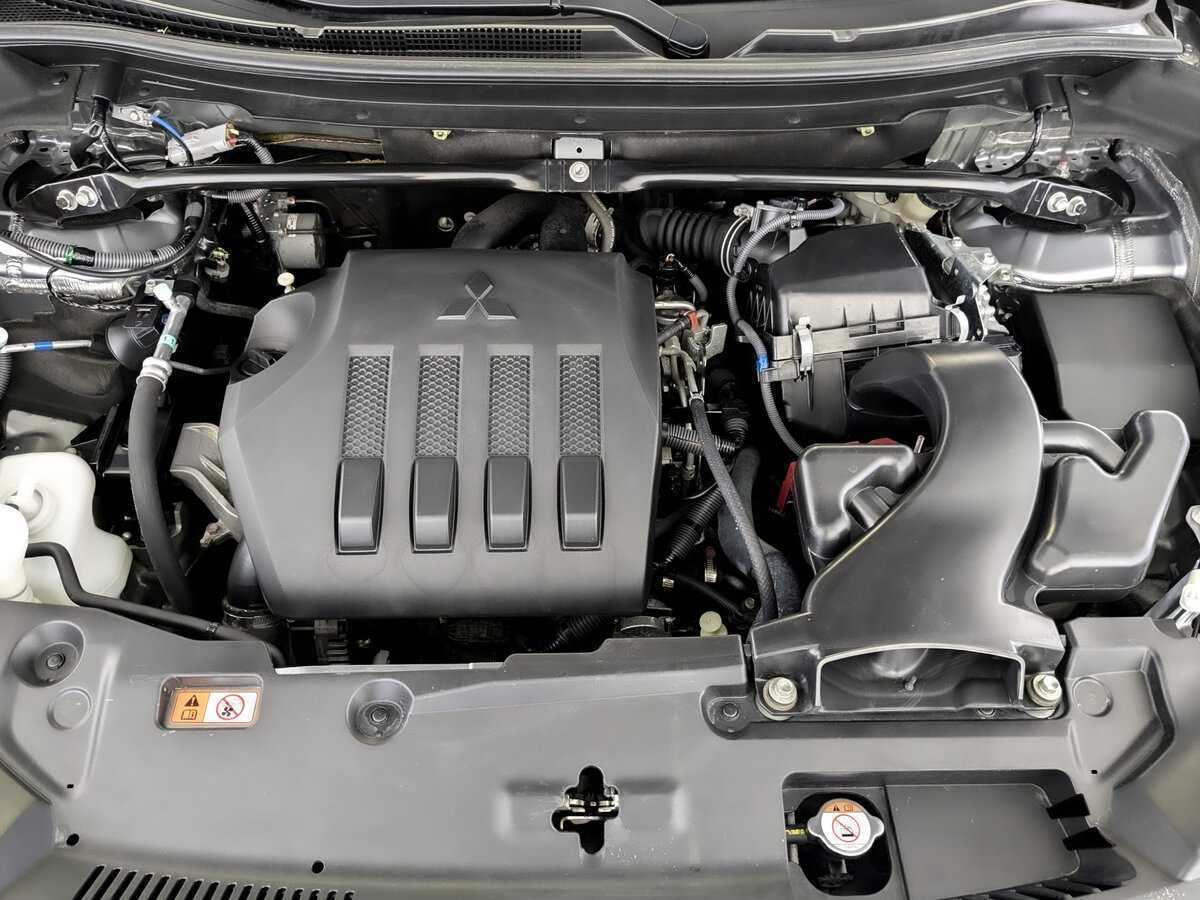 Купить Mitsubishi Eclipse Cross с пробегом. Фото: #8