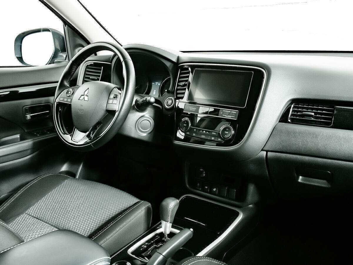 Купить Mitsubishi Outlander с пробегом. Фото: #6