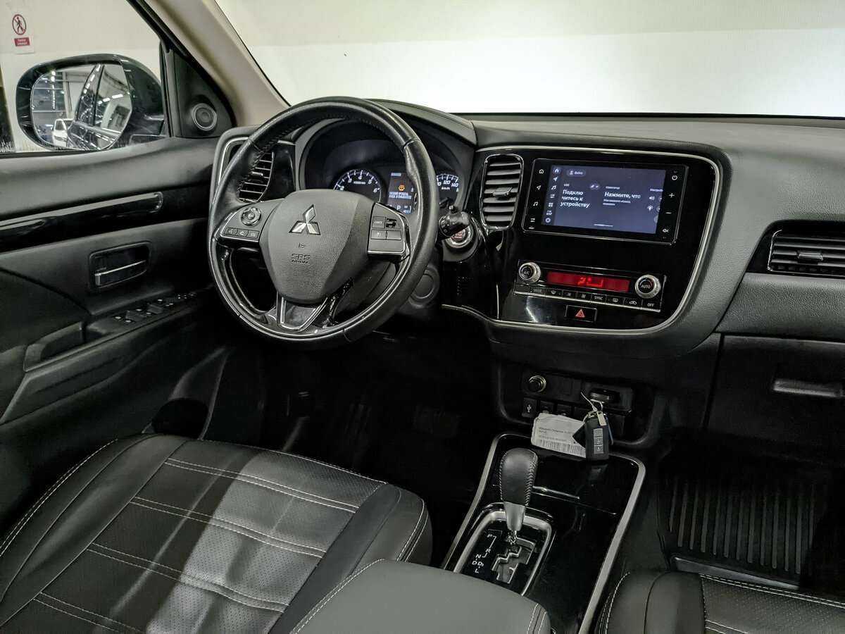 Купить Mitsubishi Outlander с пробегом. Фото: #16