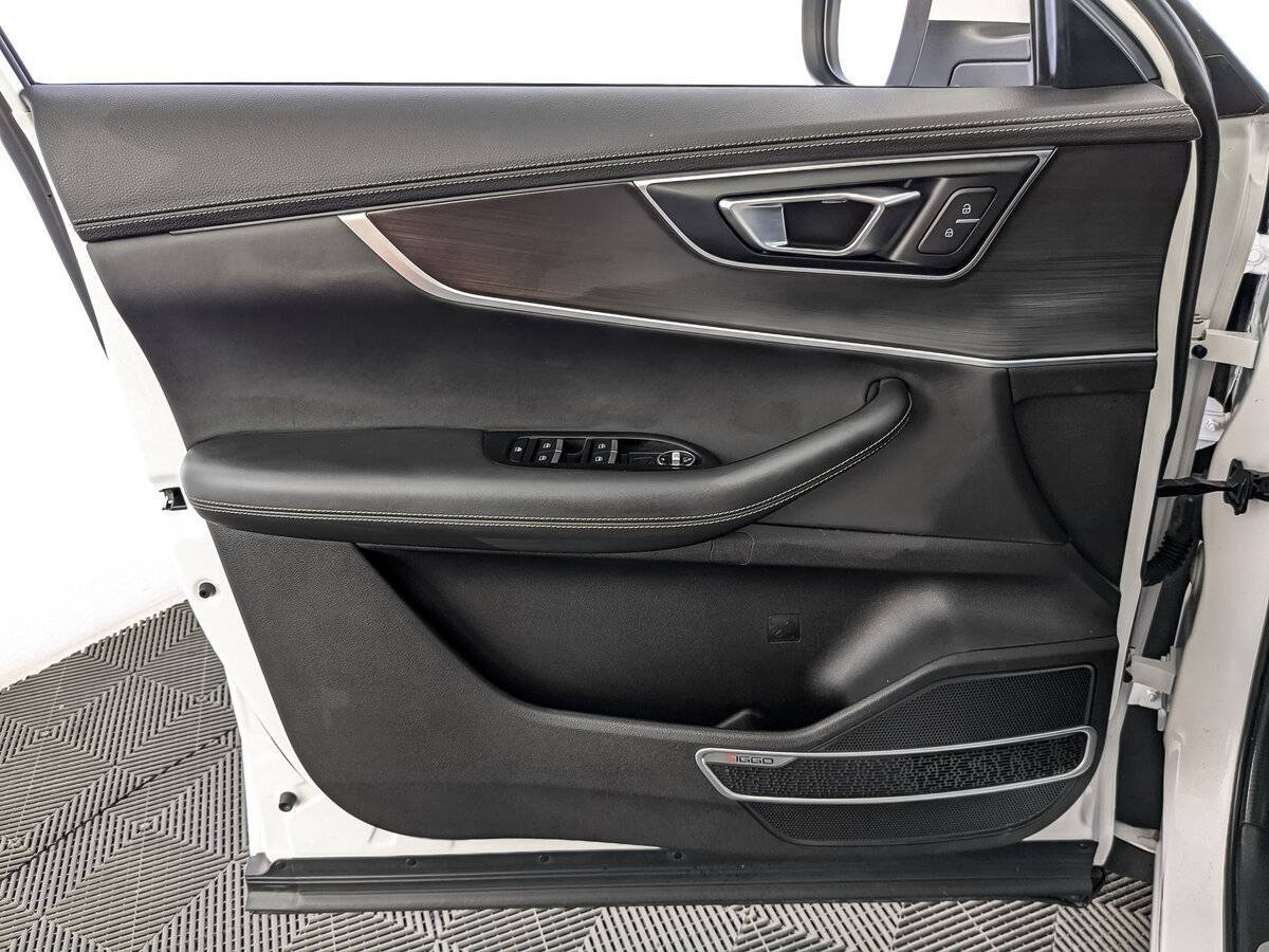 Купить Chery Tiggo 8 с пробегом. Фото: #18