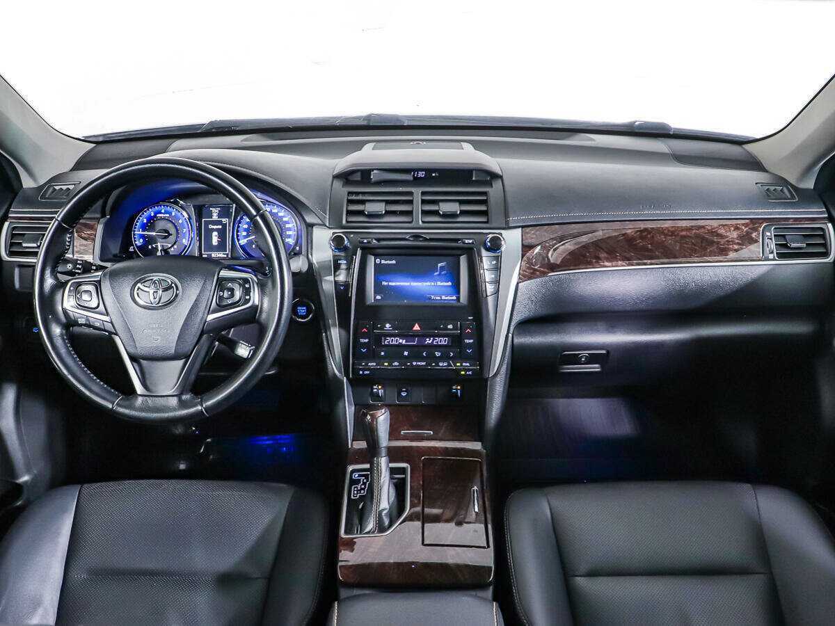 Купить Toyota Camry с пробегом. Фото: #10