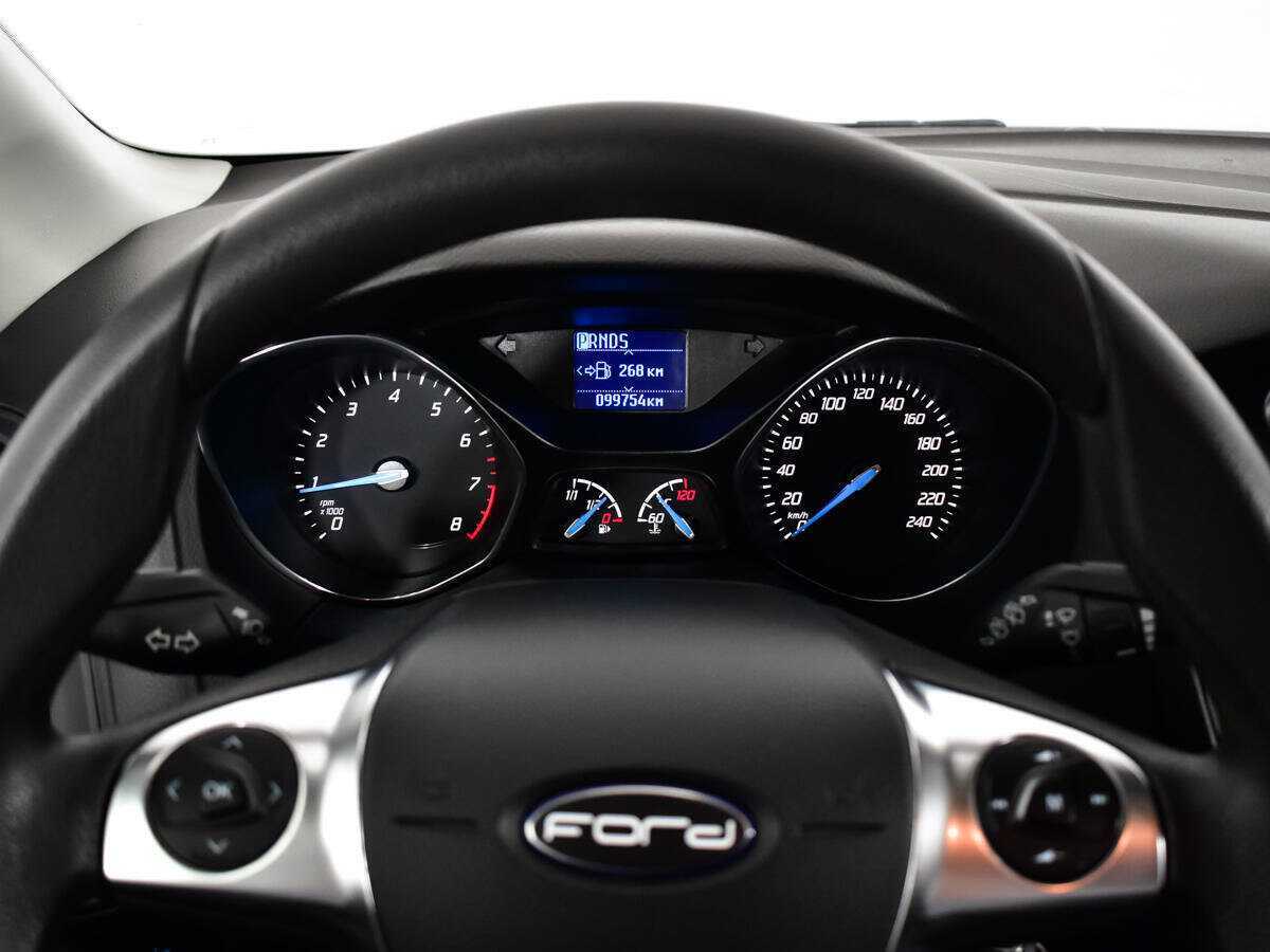 Купить Ford Focus с пробегом. Фото: #10