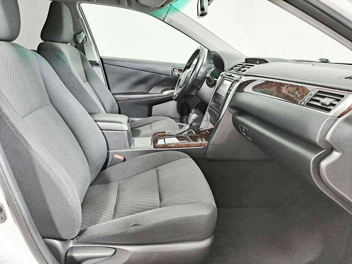 Купить Toyota Camry с пробегом. Фото: #5
