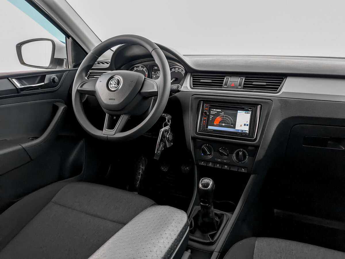 Купить Skoda Rapid с пробегом. Фото: #20
