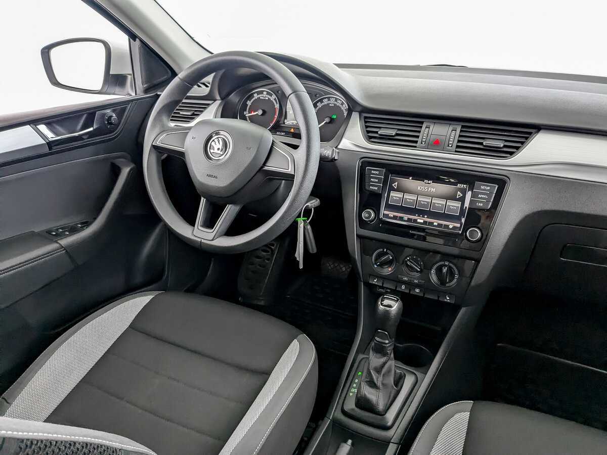 Купить Skoda Rapid с пробегом. Фото: #20
