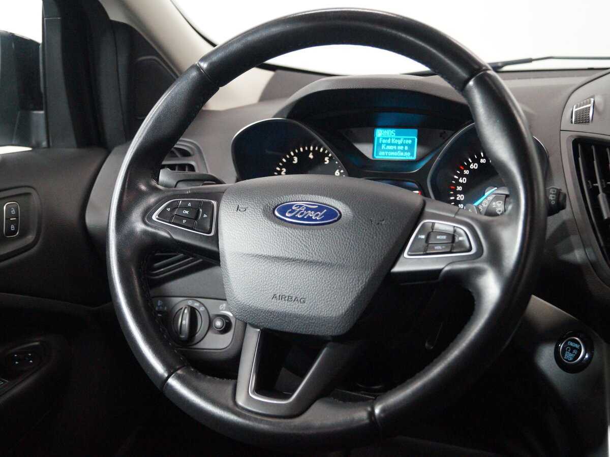 Купить Ford Kuga с пробегом. Фото: #7