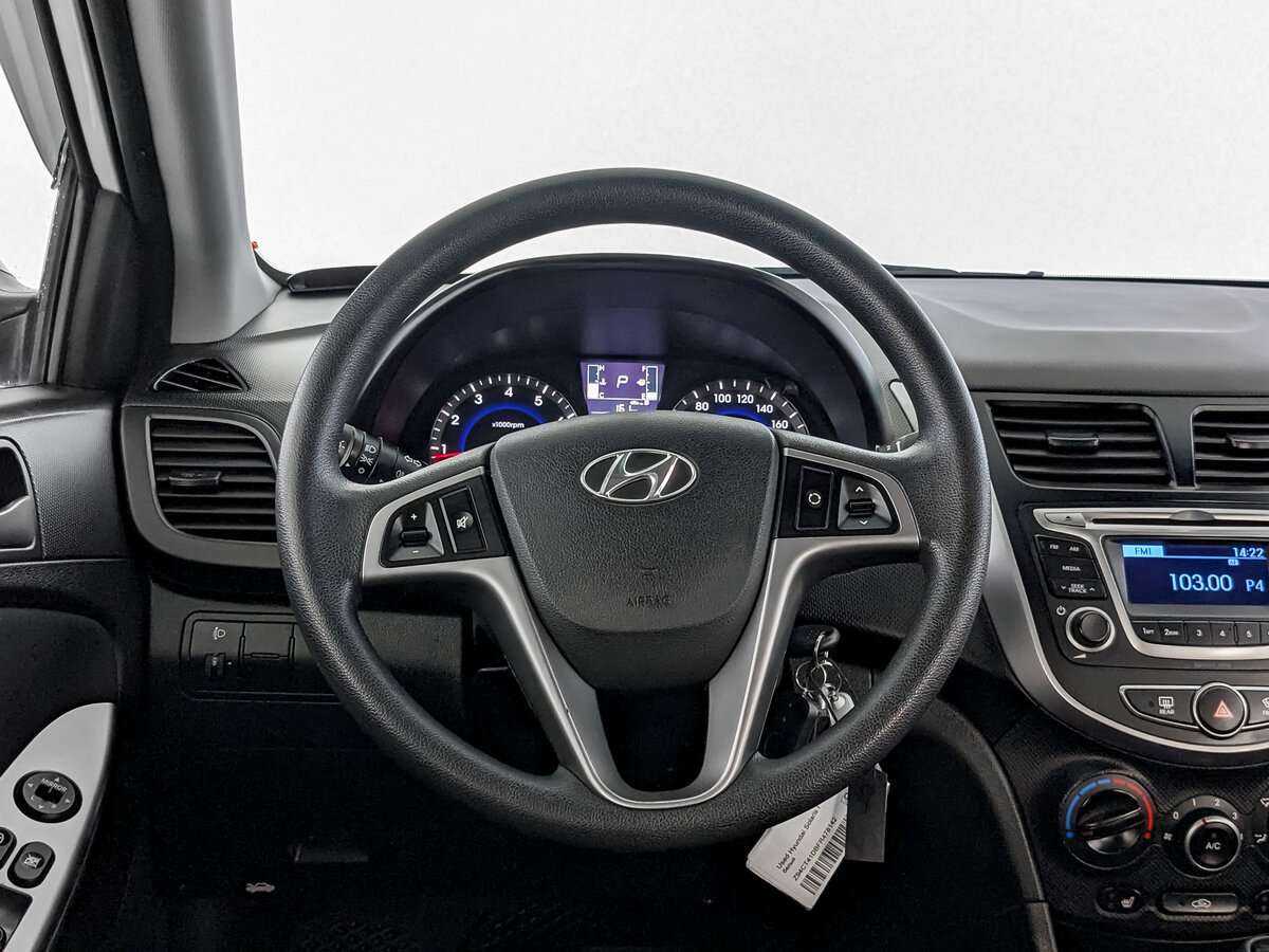 Купить Hyundai Solaris с пробегом. Фото: #14