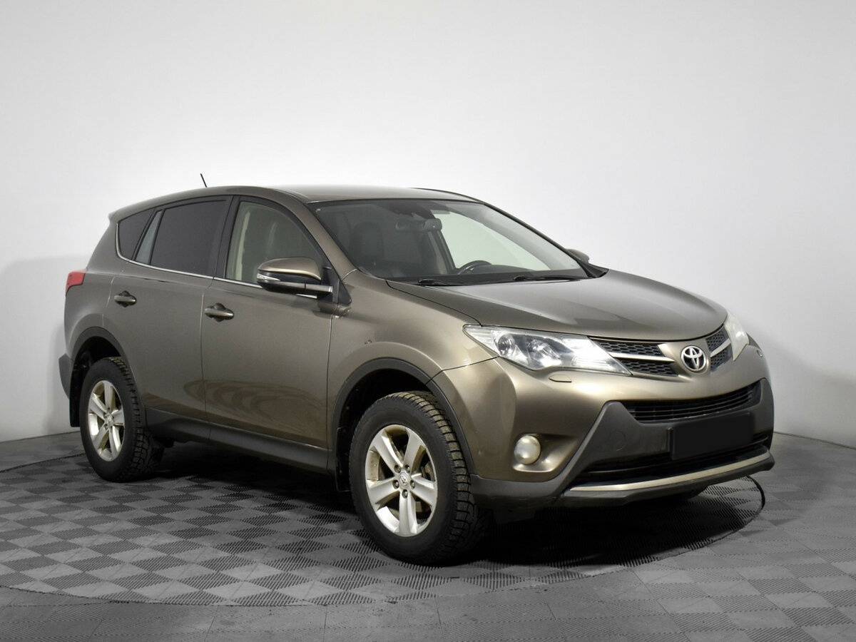 Купить Toyota RAV4 с пробегом. Фото: #2
