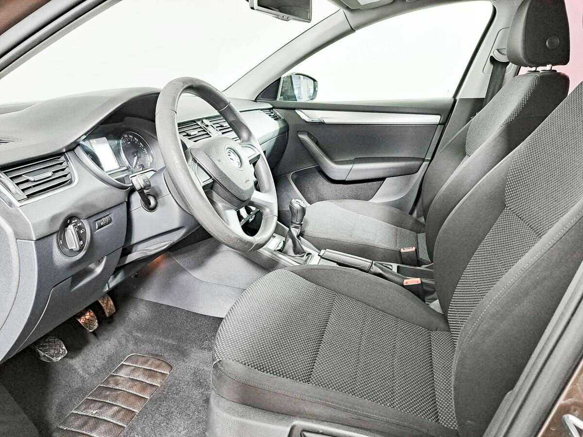 Купить Skoda Octavia с пробегом. Фото: #12