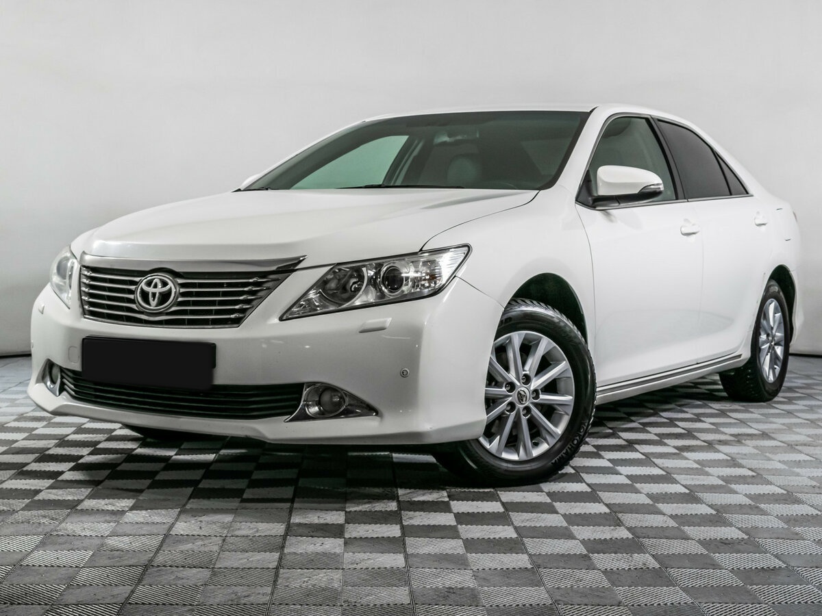 Купить Toyota Camry с пробегом. Посмотреть фото