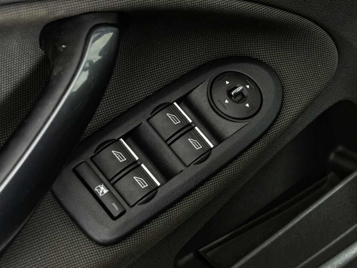Купить Ford Kuga с пробегом. Фото: #16
