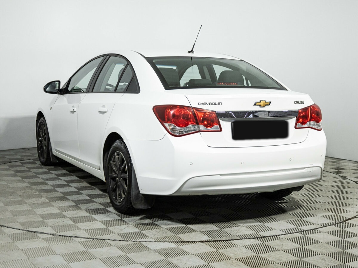 Купить Chevrolet Cruze с пробегом. Фото: #6