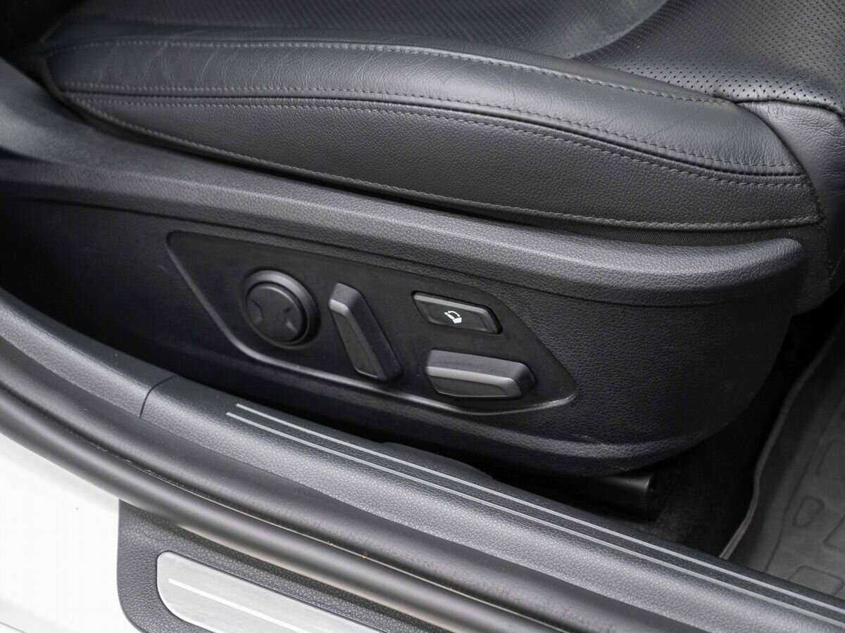 Купить Kia K5 с пробегом. Фото: #12