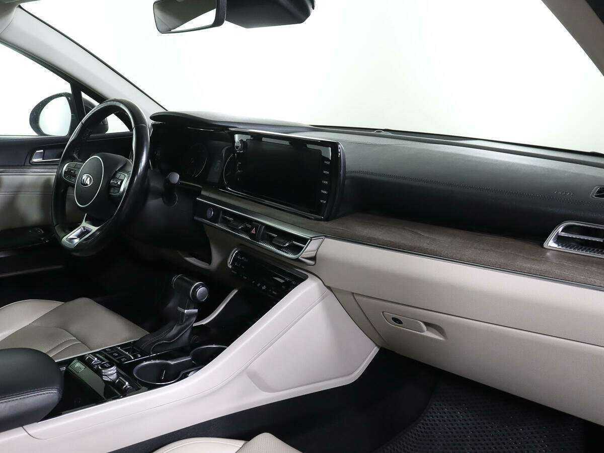 Купить Kia K5 с пробегом. Фото: #9