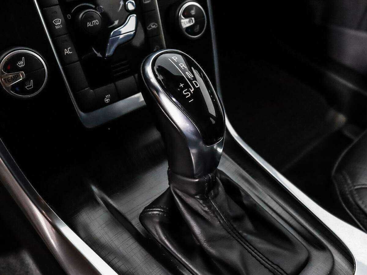 Купить Volvo XC70 с пробегом. Фото: #11