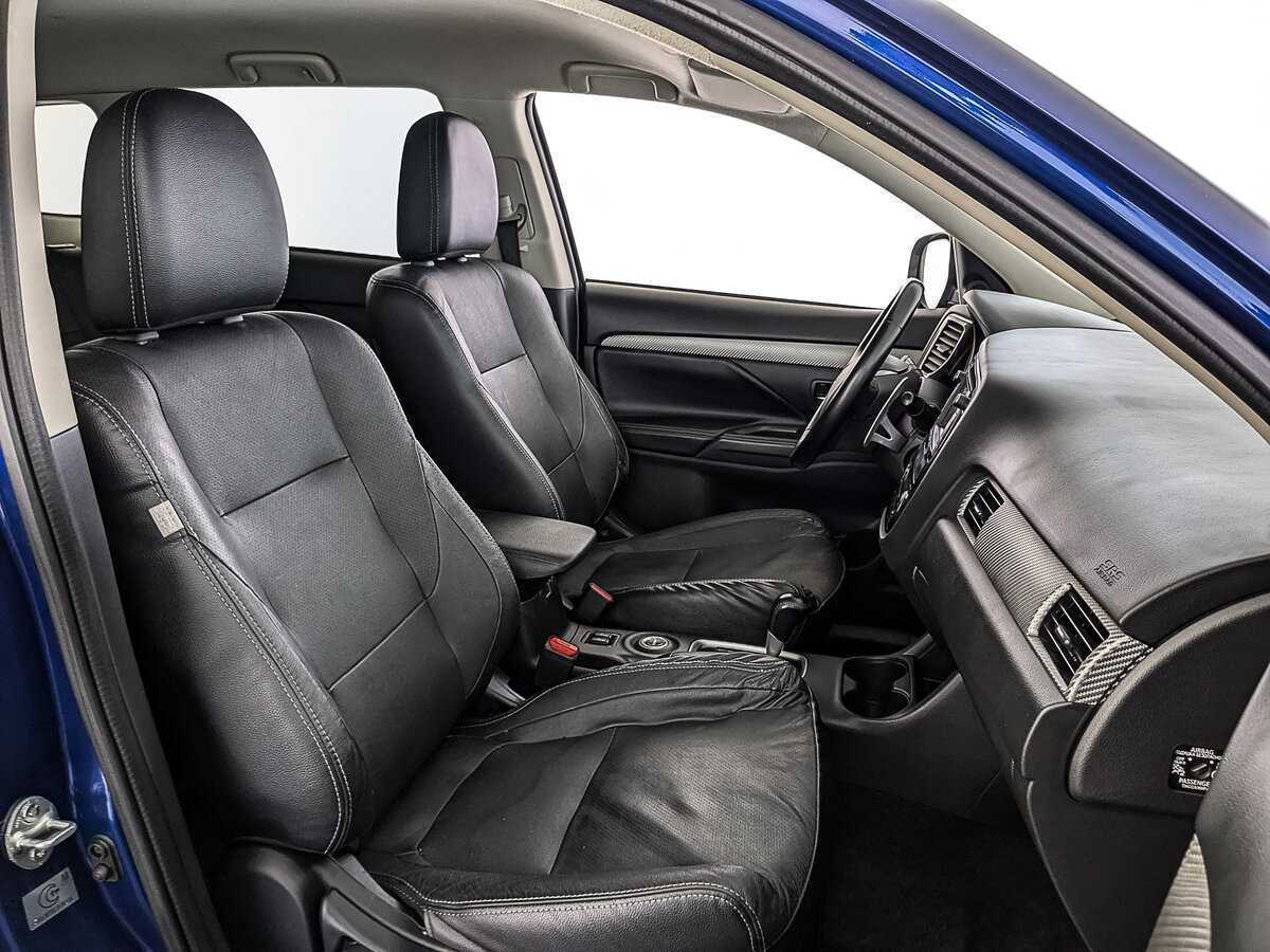 Купить Mitsubishi Outlander с пробегом. Фото: #22