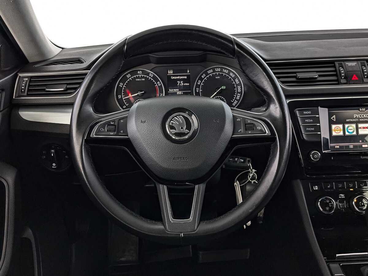 Купить Skoda Superb с пробегом. Фото: #17