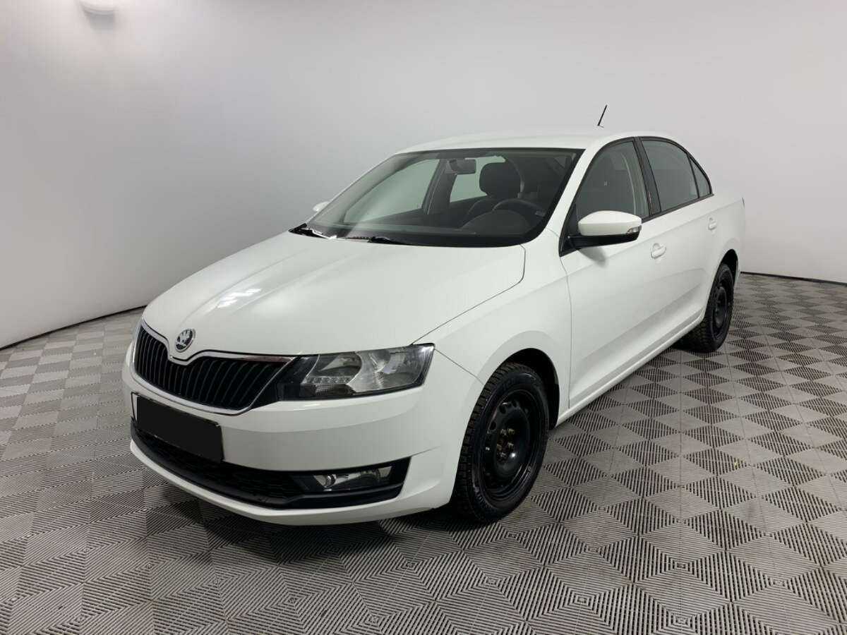 Купить Skoda Rapid с пробегом. Посмотреть фото