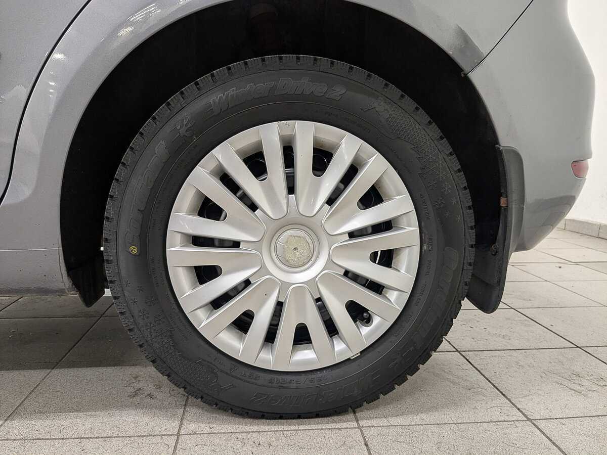 Купить Volkswagen Golf Plus с пробегом. Фото: #11