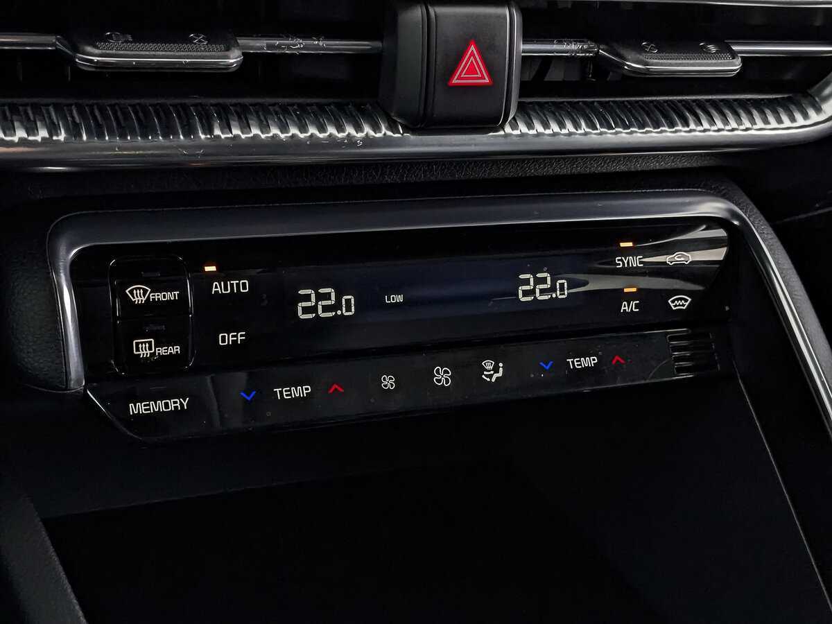 Купить Kia K5 с пробегом. Фото: #20