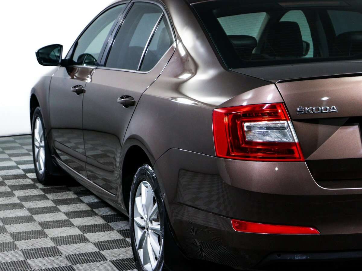 Купить Skoda Octavia с пробегом. Фото: #16